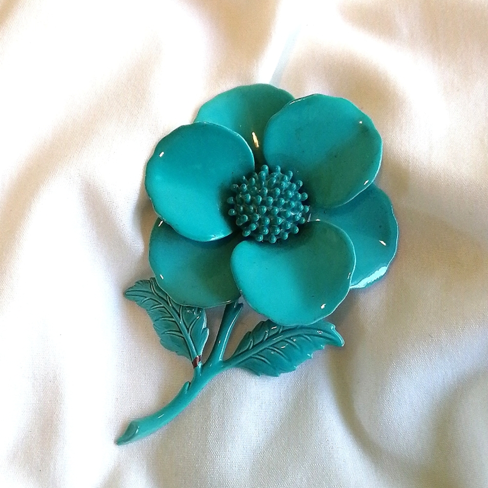 Vintage enameled flower brooch, 70's turquoise blue green